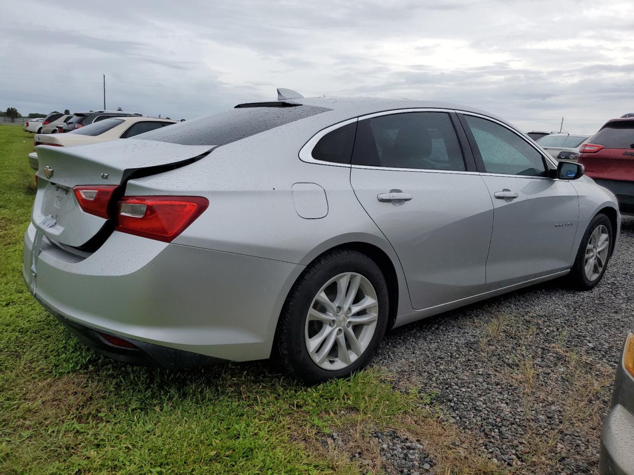 2016 Chevrolet Malibu - Image 3