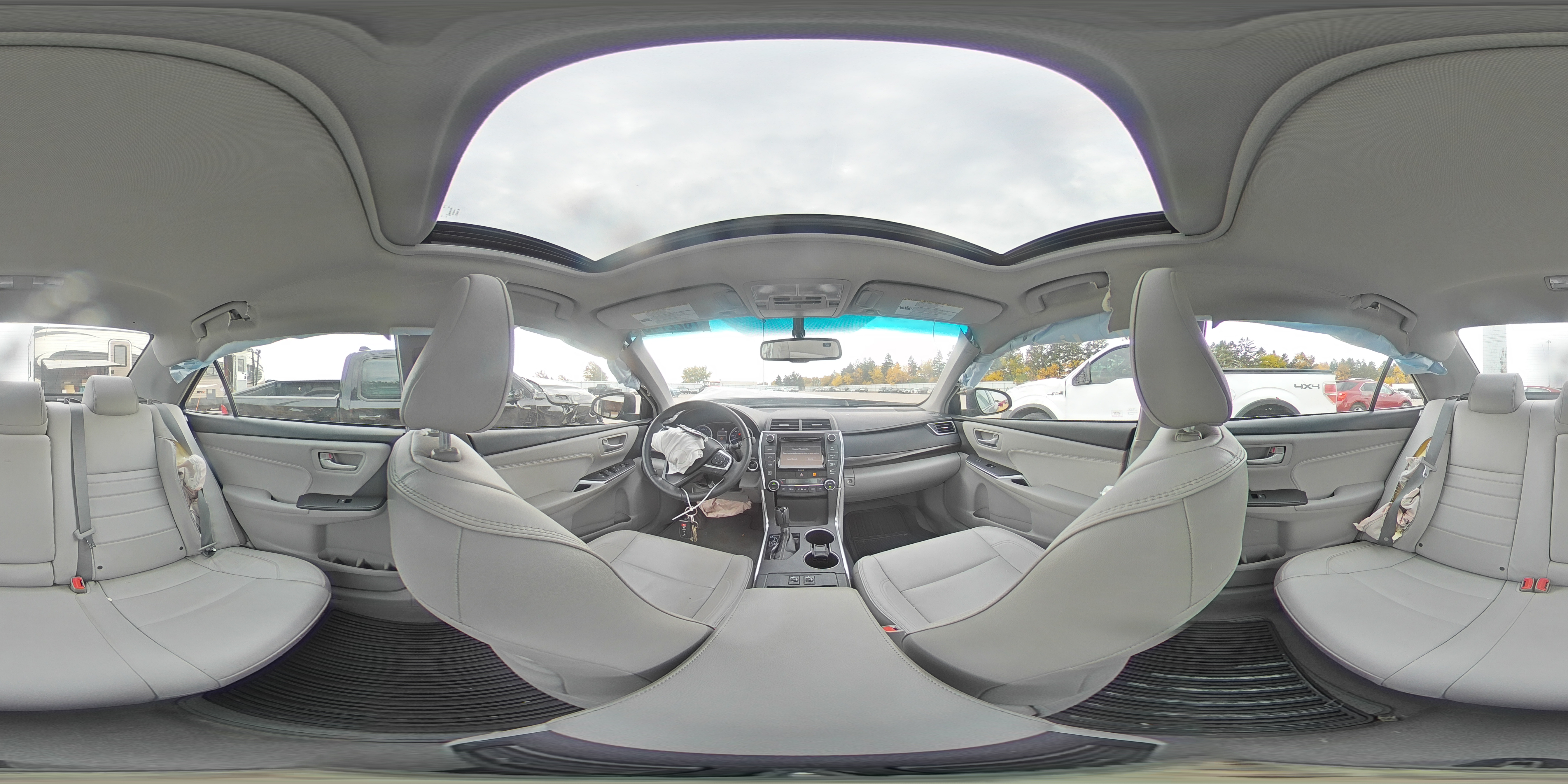 2017 Toyota Camry - Image 14
