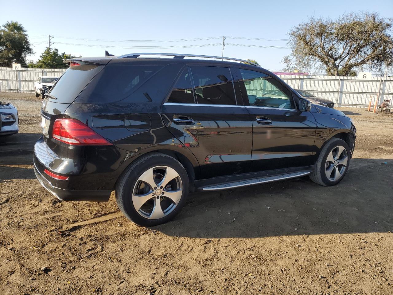 4JGDA5JBXGA679352 2016 Mercedes-Benz Gle 350