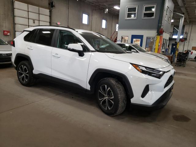 2T3P1RFVXNW287157 Toyota RAV4 XLE 4