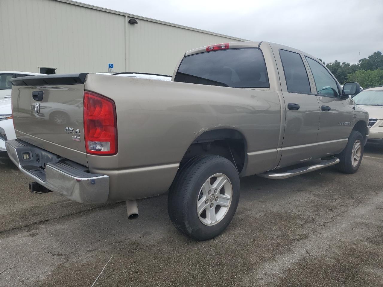 2006 Dodge RAM - Image 3