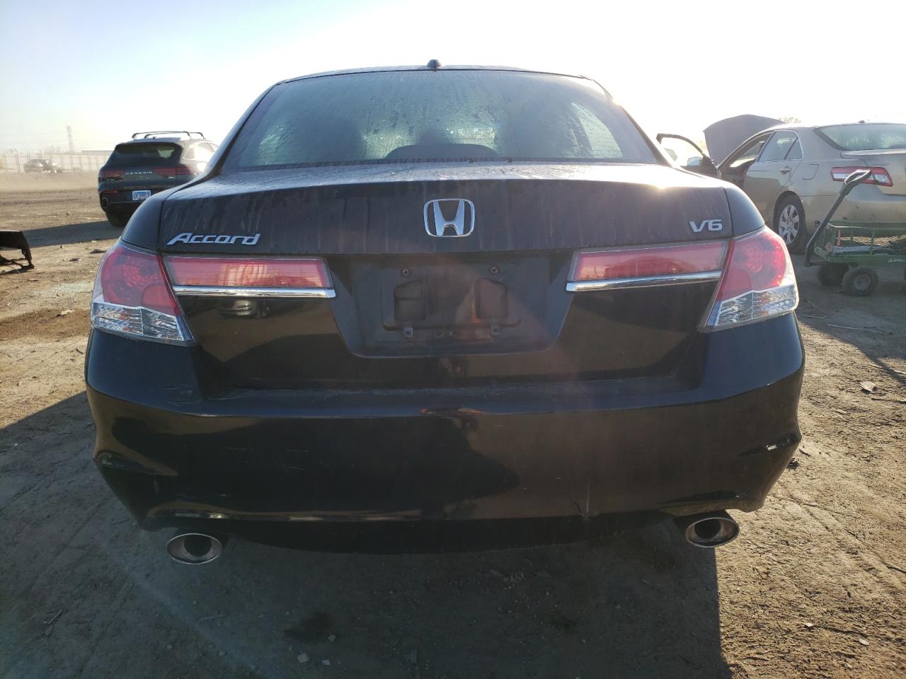 1HGCP3F82BA011264 2011 Honda Accord Exl