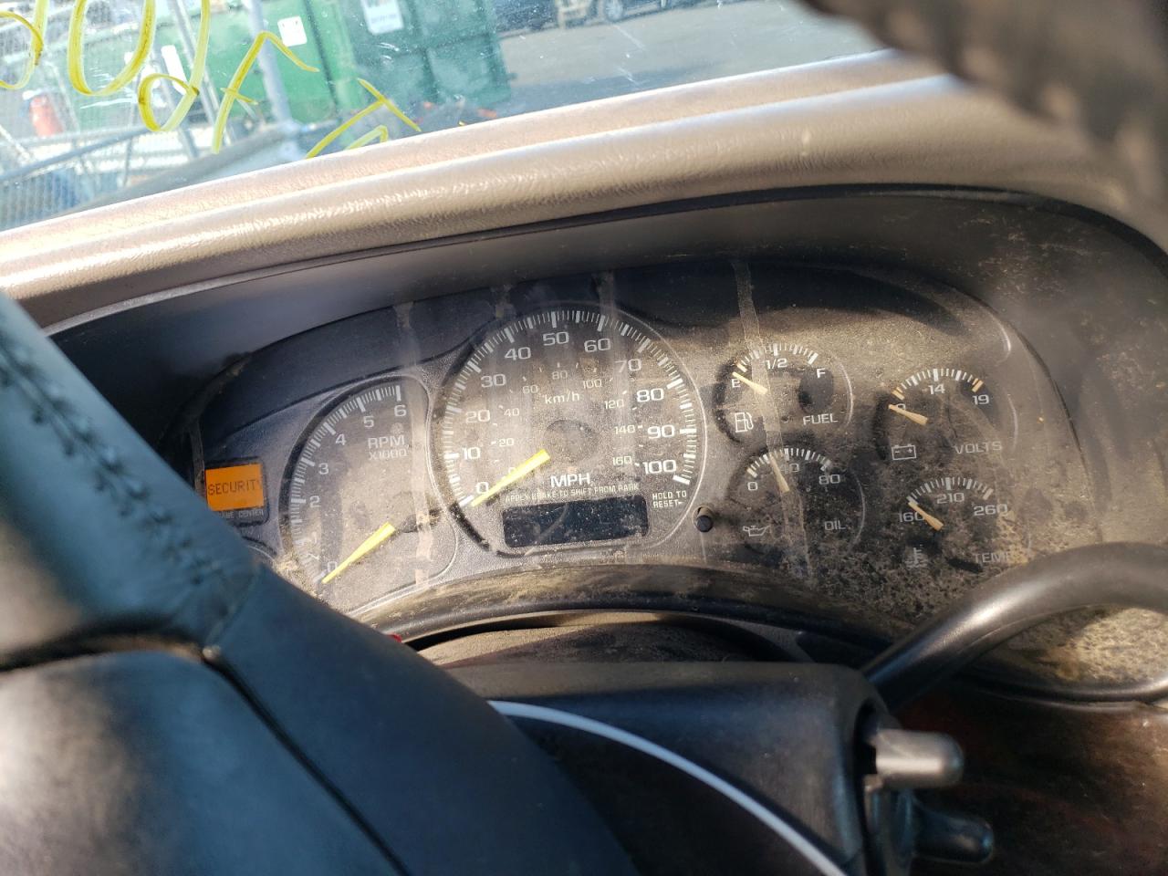 2000 GMC Yukon - Image 9
