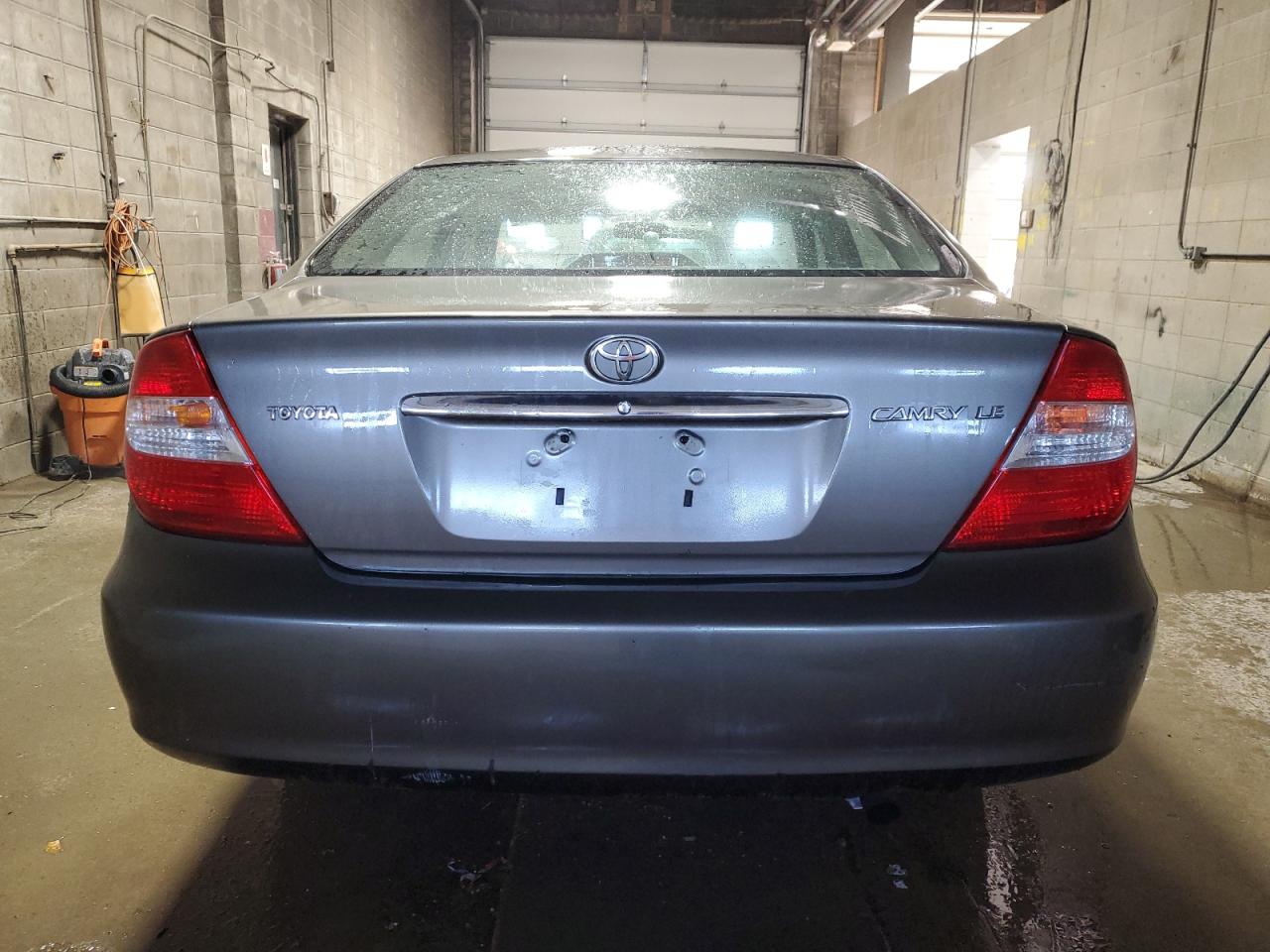 2003 Toyota Camry Le VIN: 4T1BE32K03U677343 Lot: 73327214