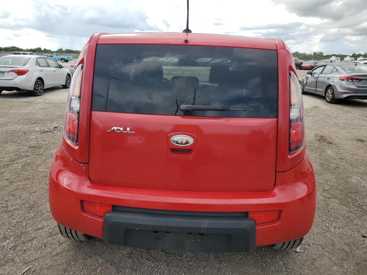 KNDJT2A29A7029934 2010 Kia Soul +