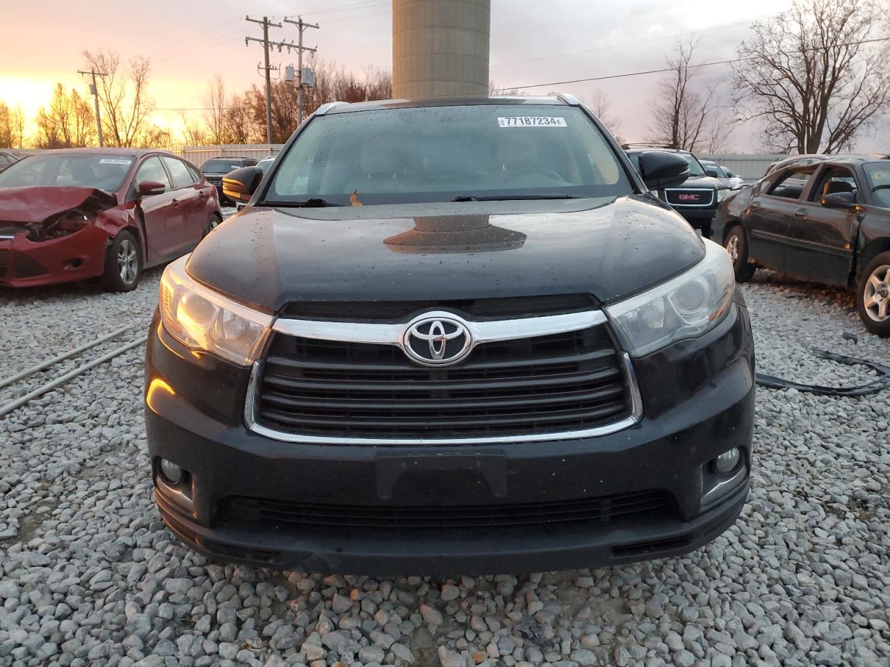 2016 Toyota Highlander - Image 5