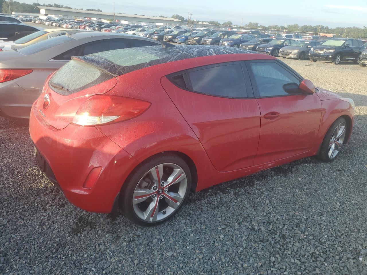2013 Hyundai Veloster - Image 3