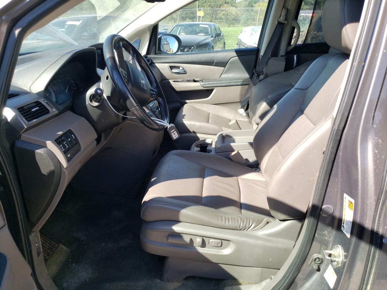 2016 Honda Odyssey - Image 7