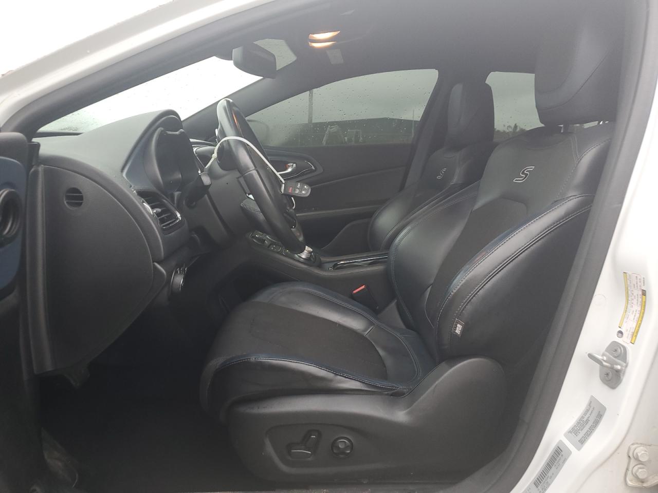 2015 Chrysler 200 S VIN: 1C3CCCDGXFN553445 Lot: 73387704