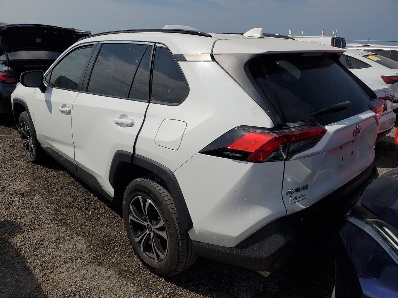 2019 Toyota RAV 4 - Image 6