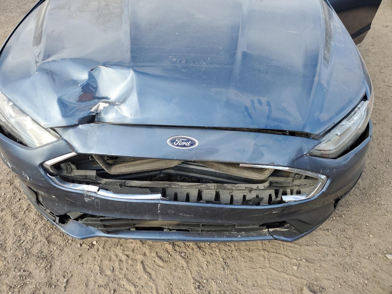 2019 Ford Fusion - Image 11