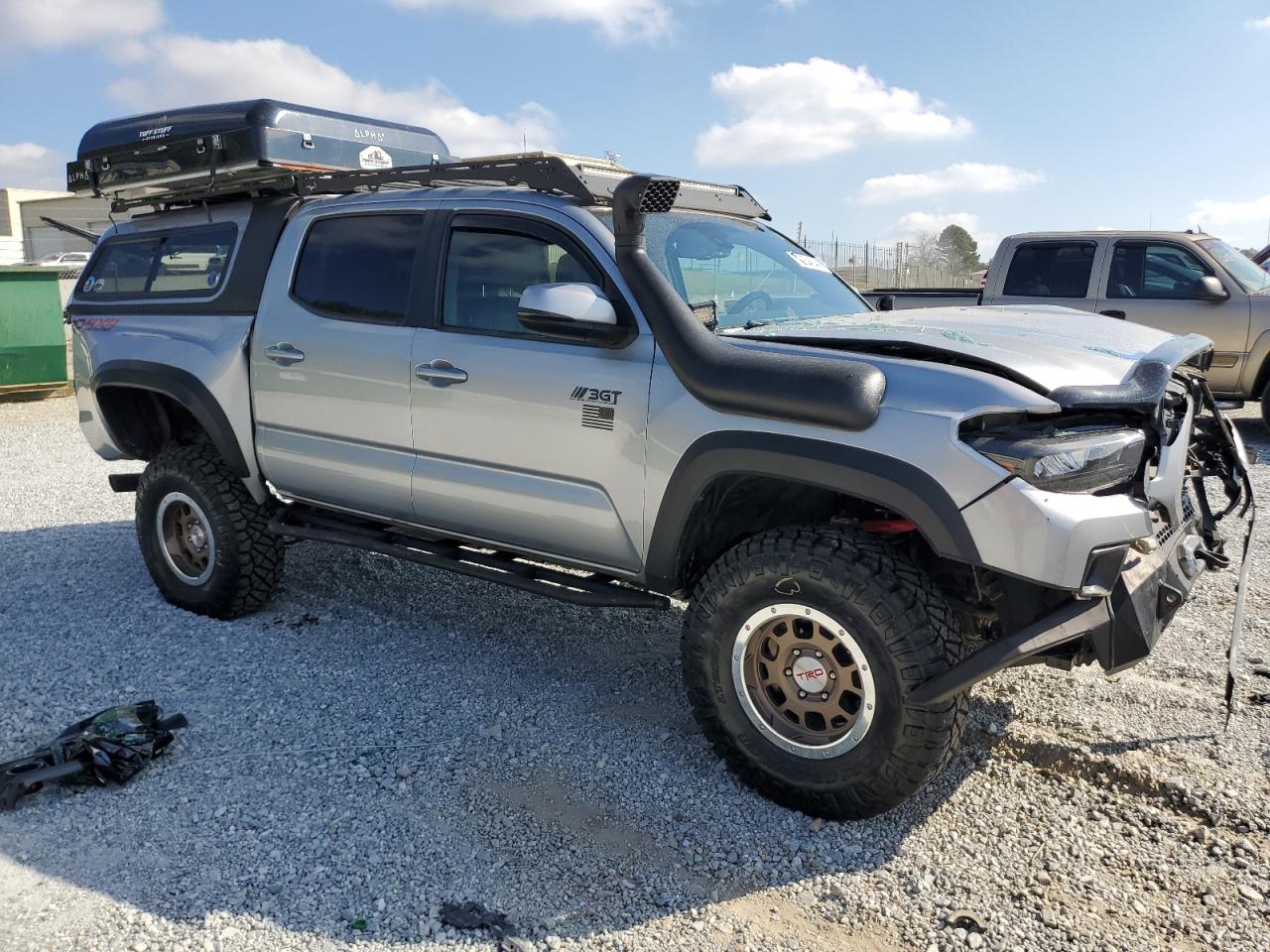2018 Toyota Tacoma - Image 4