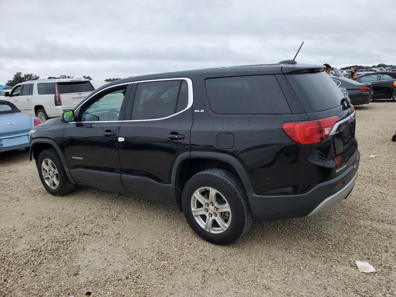 2019 GMC Acadia - Image 2
