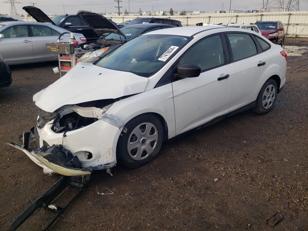 VIN 1FADP3E22EL414594 2014 FORD FOCUS no.1