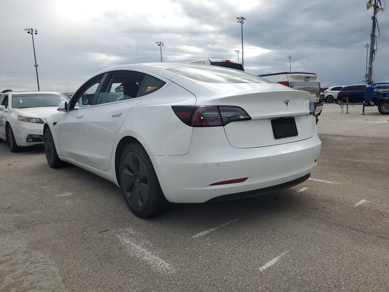 5YJ3E1EA3KF411998 2019 Tesla Model 3