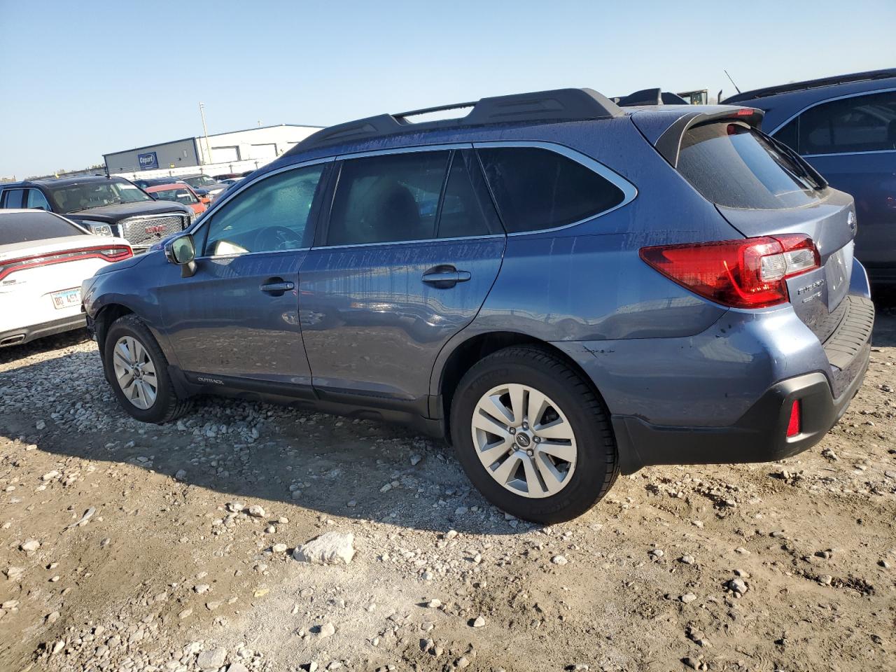 2018 Subaru Outback 2.5I Premium VIN: 4S4BSAHC2J3336638 Lot: 75427494