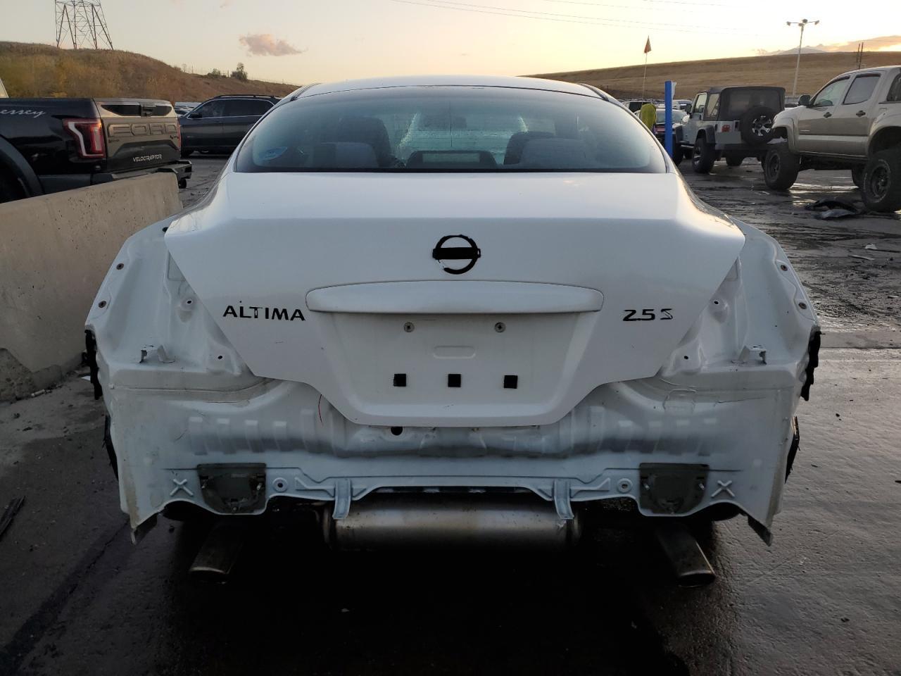 2011 Nissan Altima - Image 6