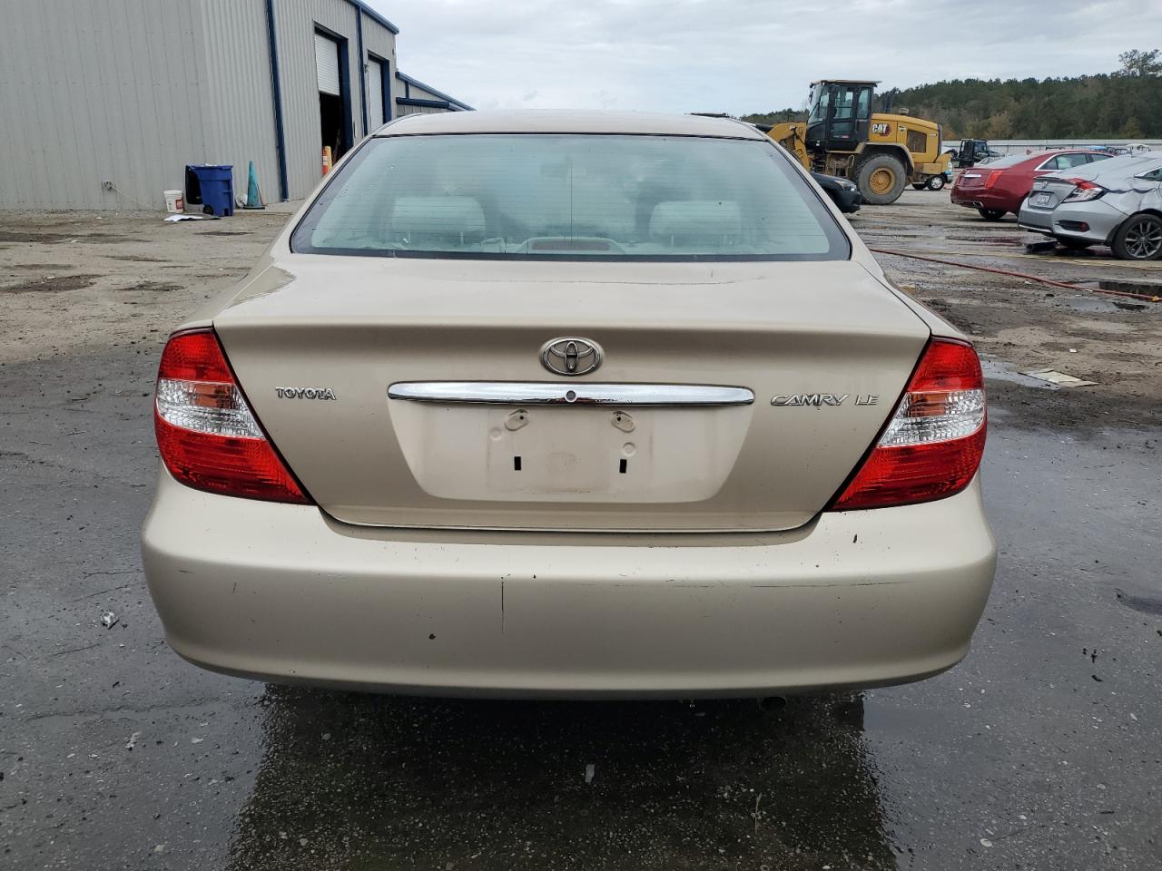 2002 Toyota Camry Le VIN: 4T1BE32K02U074889 Lot: 78422984