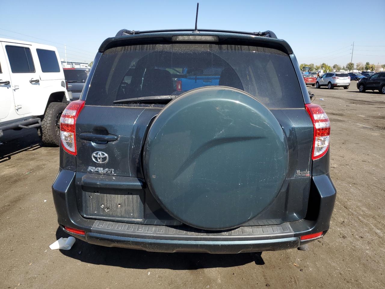 2T3ZF4DV4CW140085 2012 Toyota Rav4