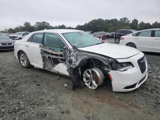  CHRYSLER 300 2016 White