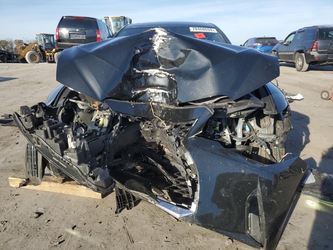 2022 Lexus IS - Image 5