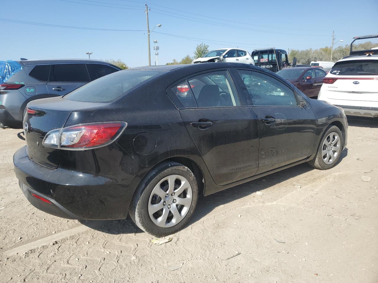 2011 Mazda 3 - Image 3