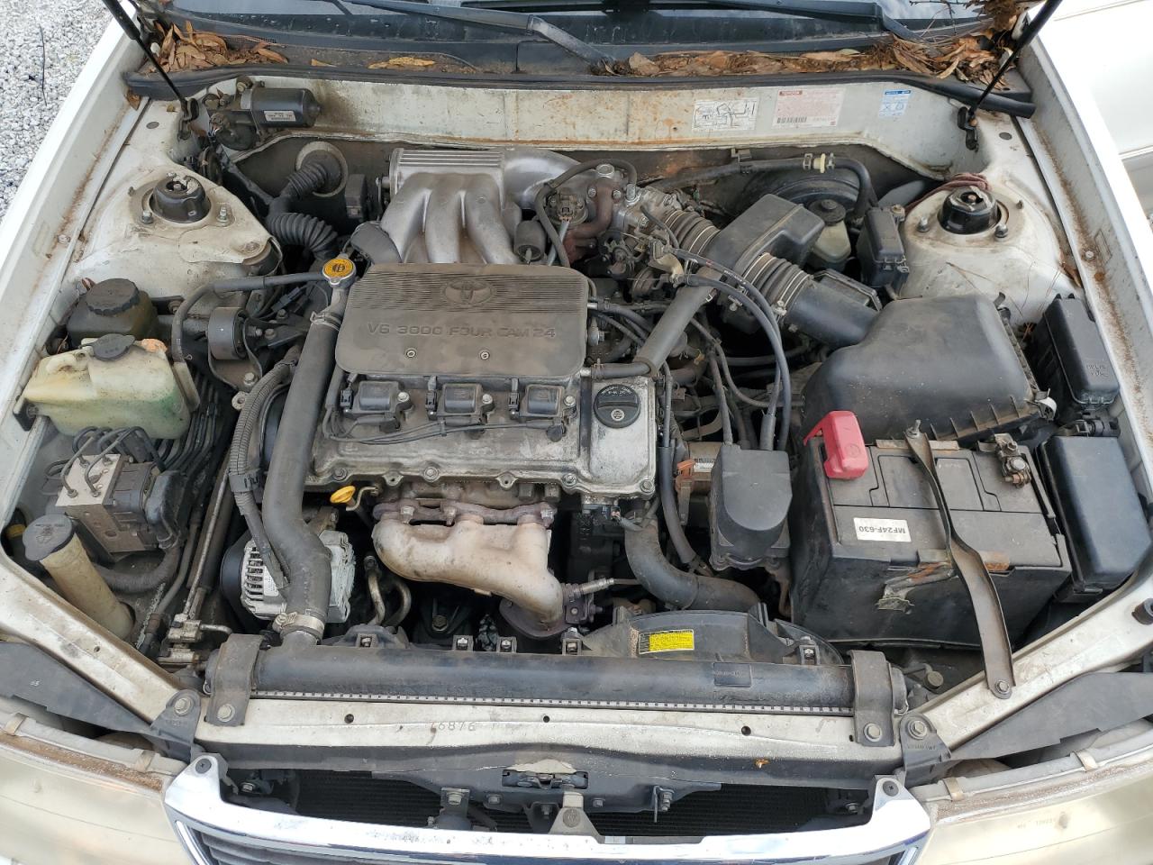 1999 Toyota Avalon - Image 11