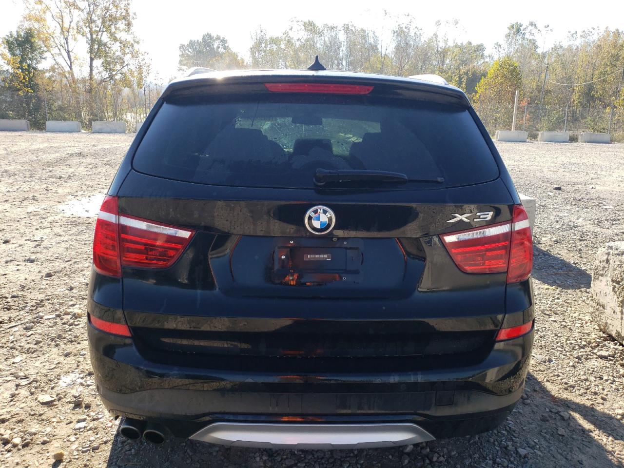 5UXWX9C5XH0T12113 2017 BMW X3 xDrive28I