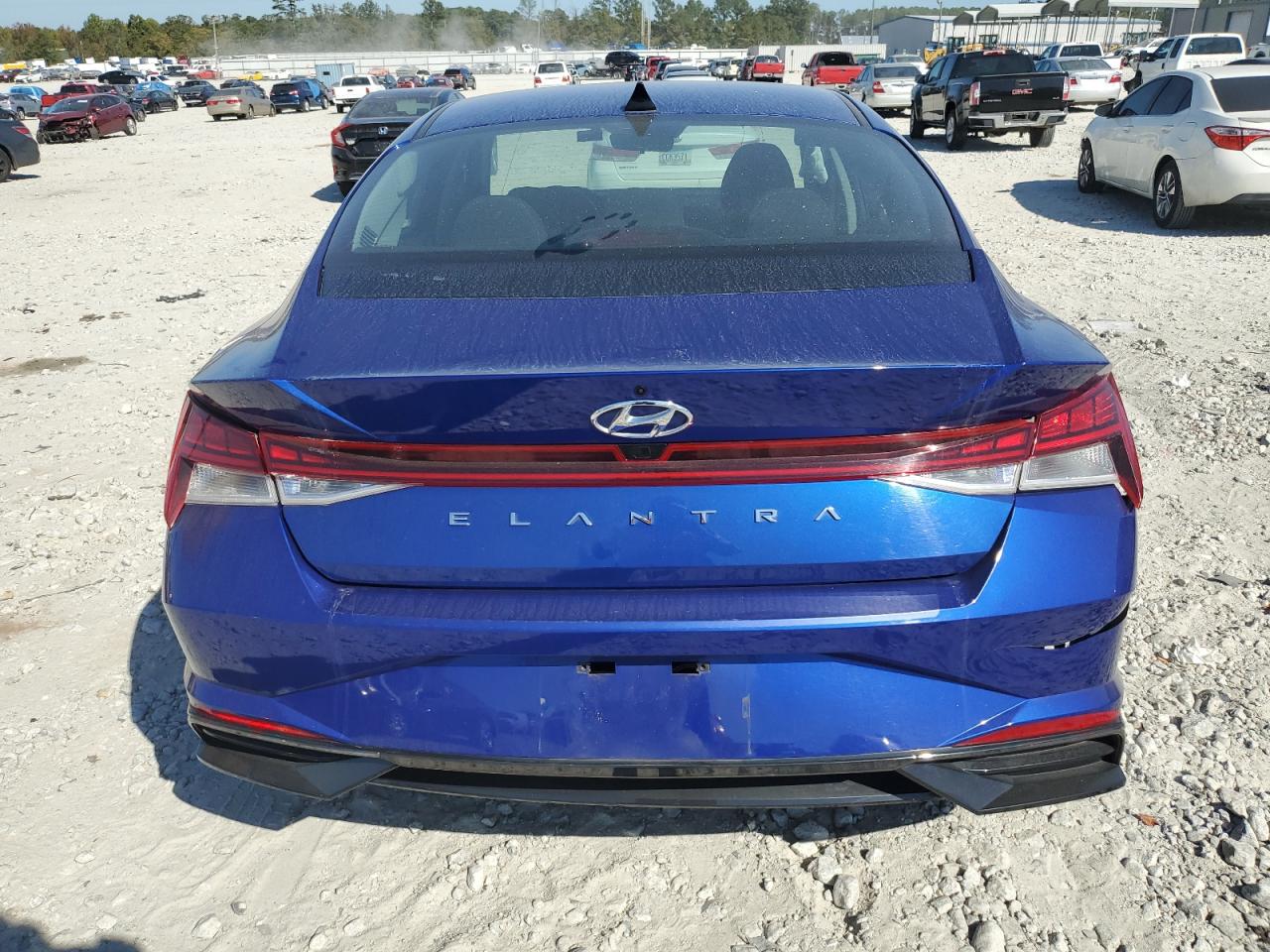 2021 Hyundai Elantra - Image 6