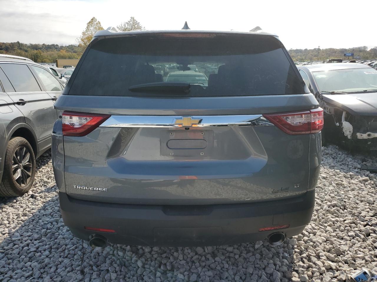 1GNERGKW9JJ165912 2018 Chevrolet Traverse Lt