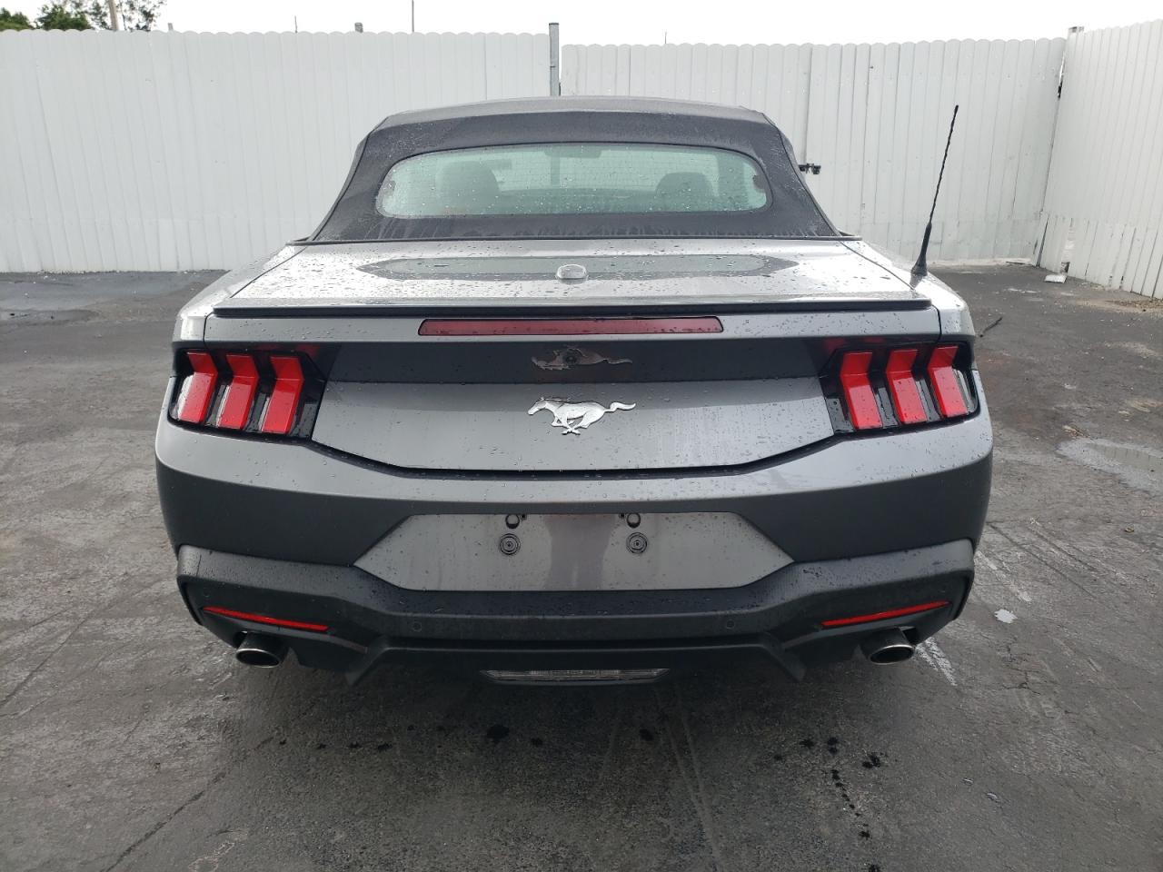 1FAGP8UH3R5132572 2024 Ford Mustang