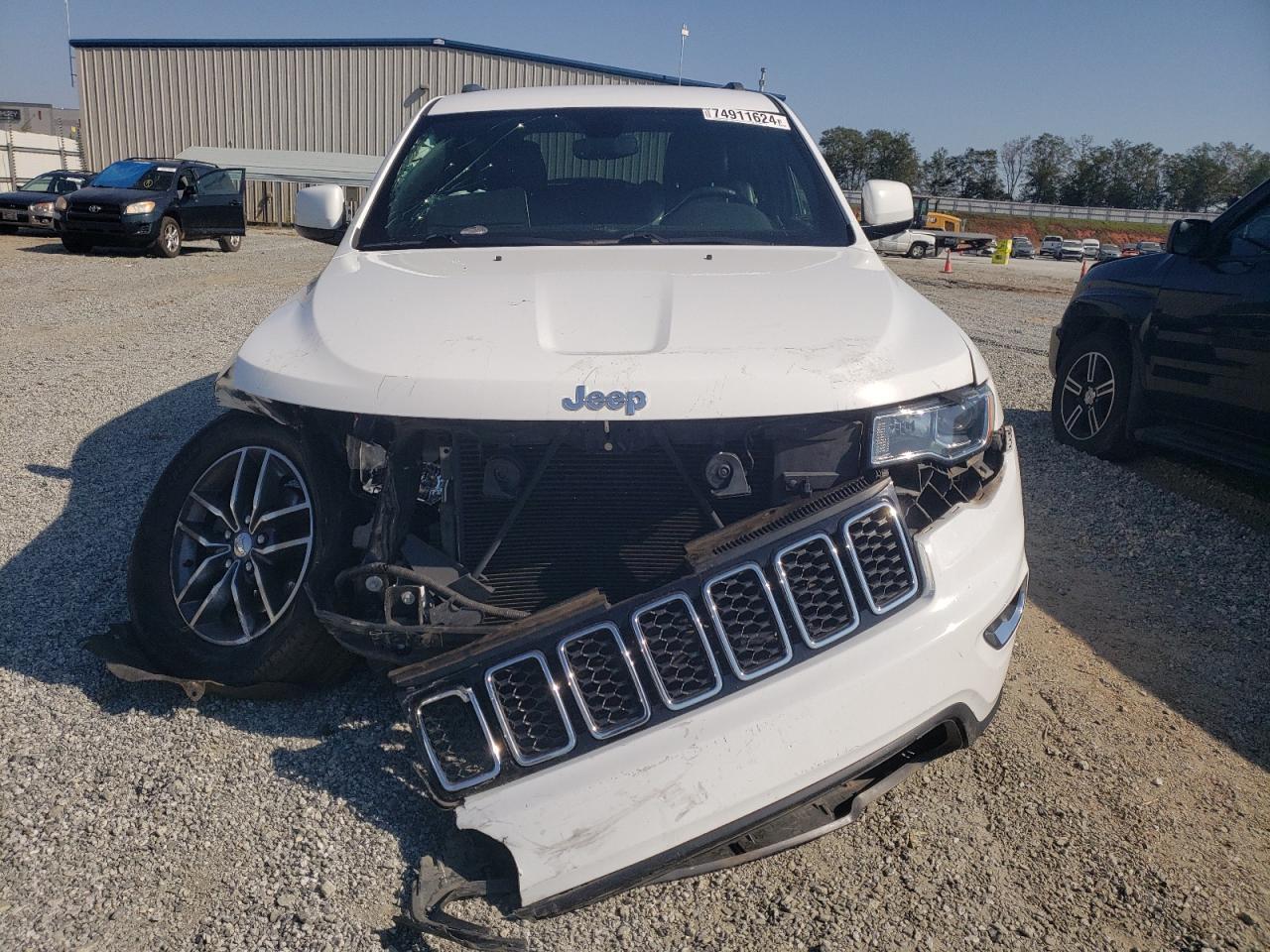 2018 Jeep Grand Cherokee Laredo VIN: 1C4RJEAG0JC447411 Lot: 74911624