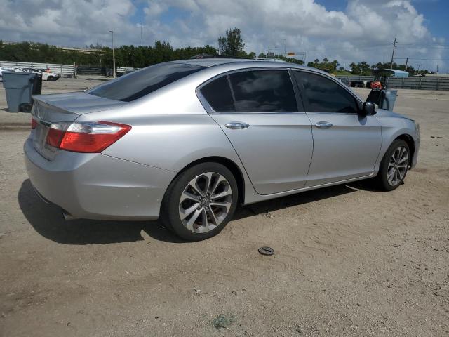 Sedans HONDA ACCORD 2014 Srebrny