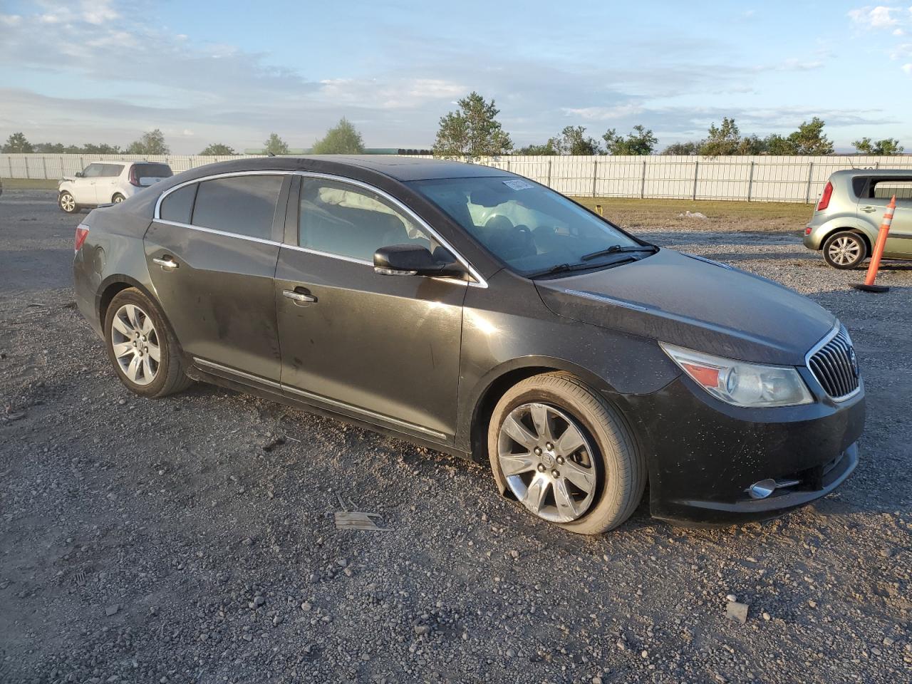 VIN 1G4GH5G36DF321642 2013 BUICK LACROSSE no.4