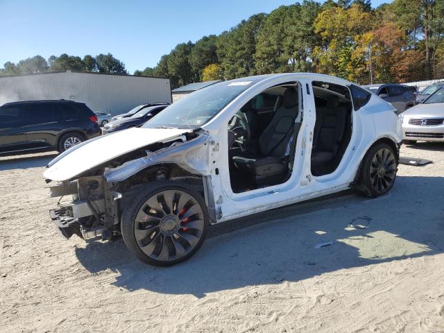 7SAYGDEF7PF668492 Tesla Model Y 