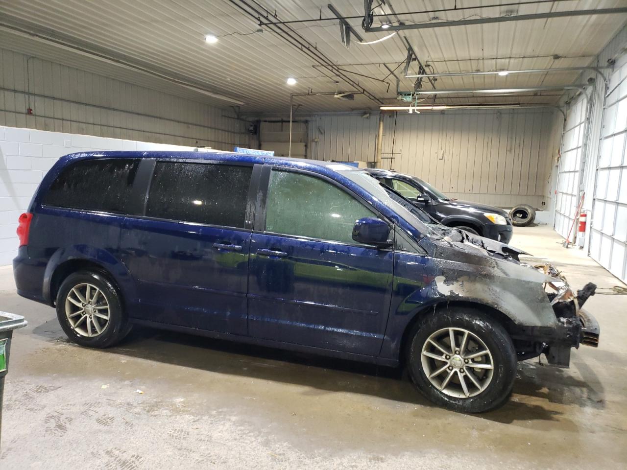 2015 Dodge Caravan - Image 4