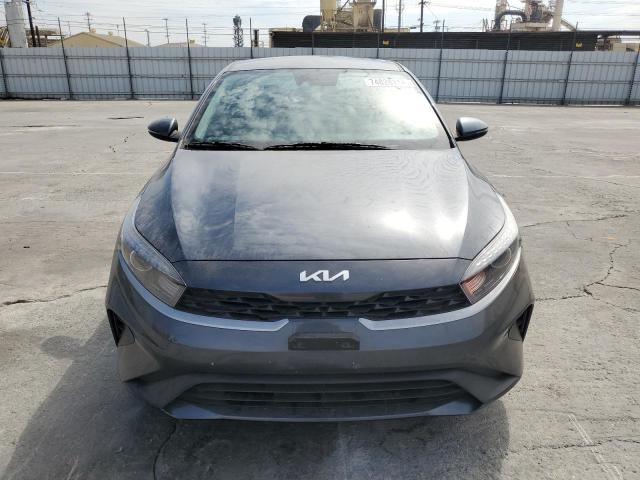 3KPF24AD1PE528886 Kia Forte LX 5