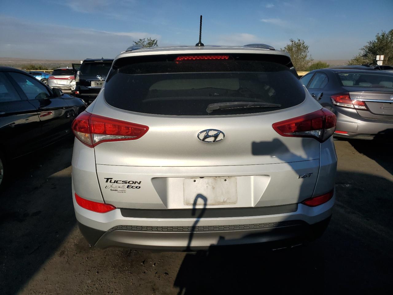 2016 Hyundai Tucson Limited VIN: KM8J33A25GU233593 Lot: 75238444