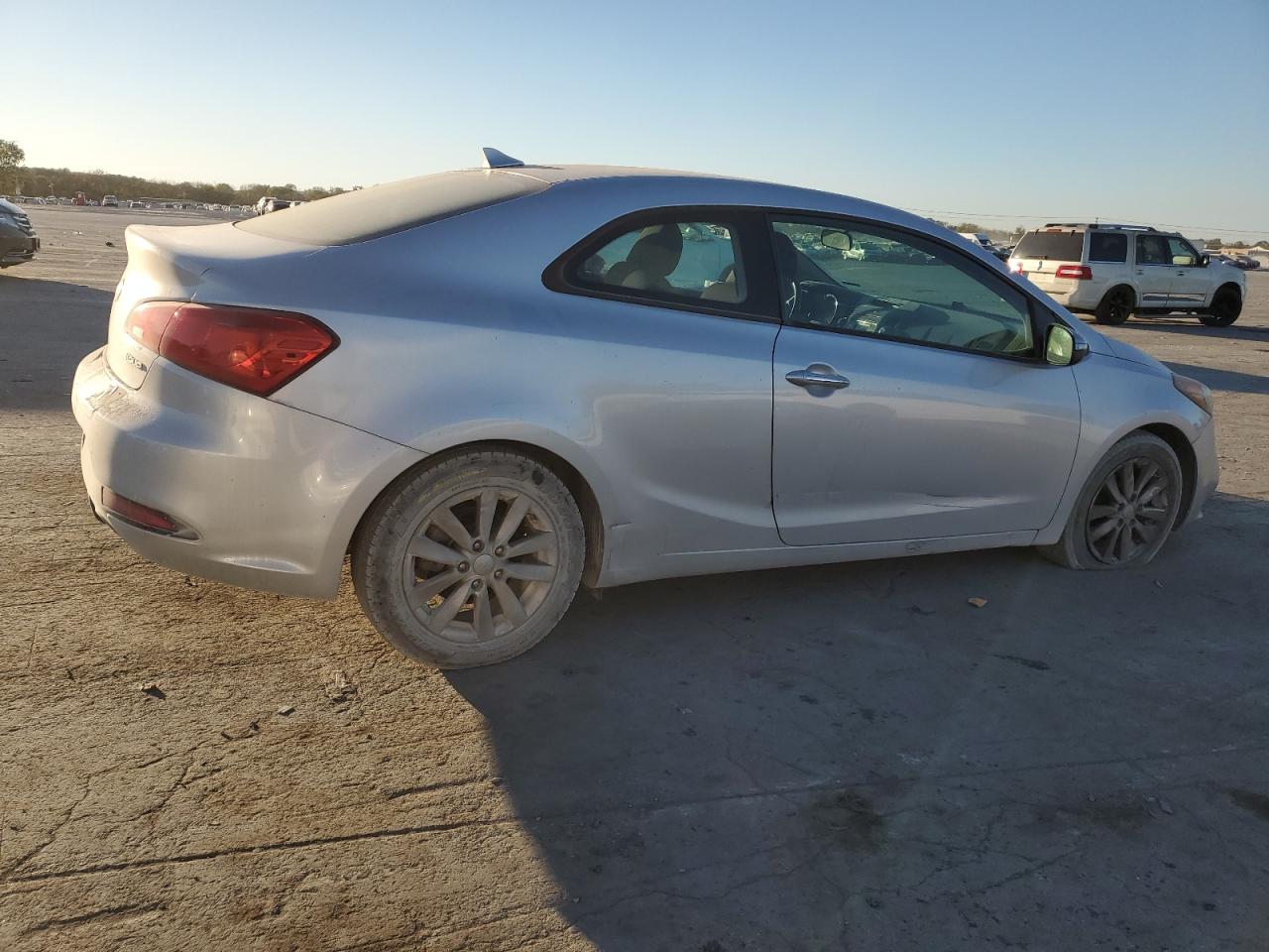 2015 Kia Forte - Image 3