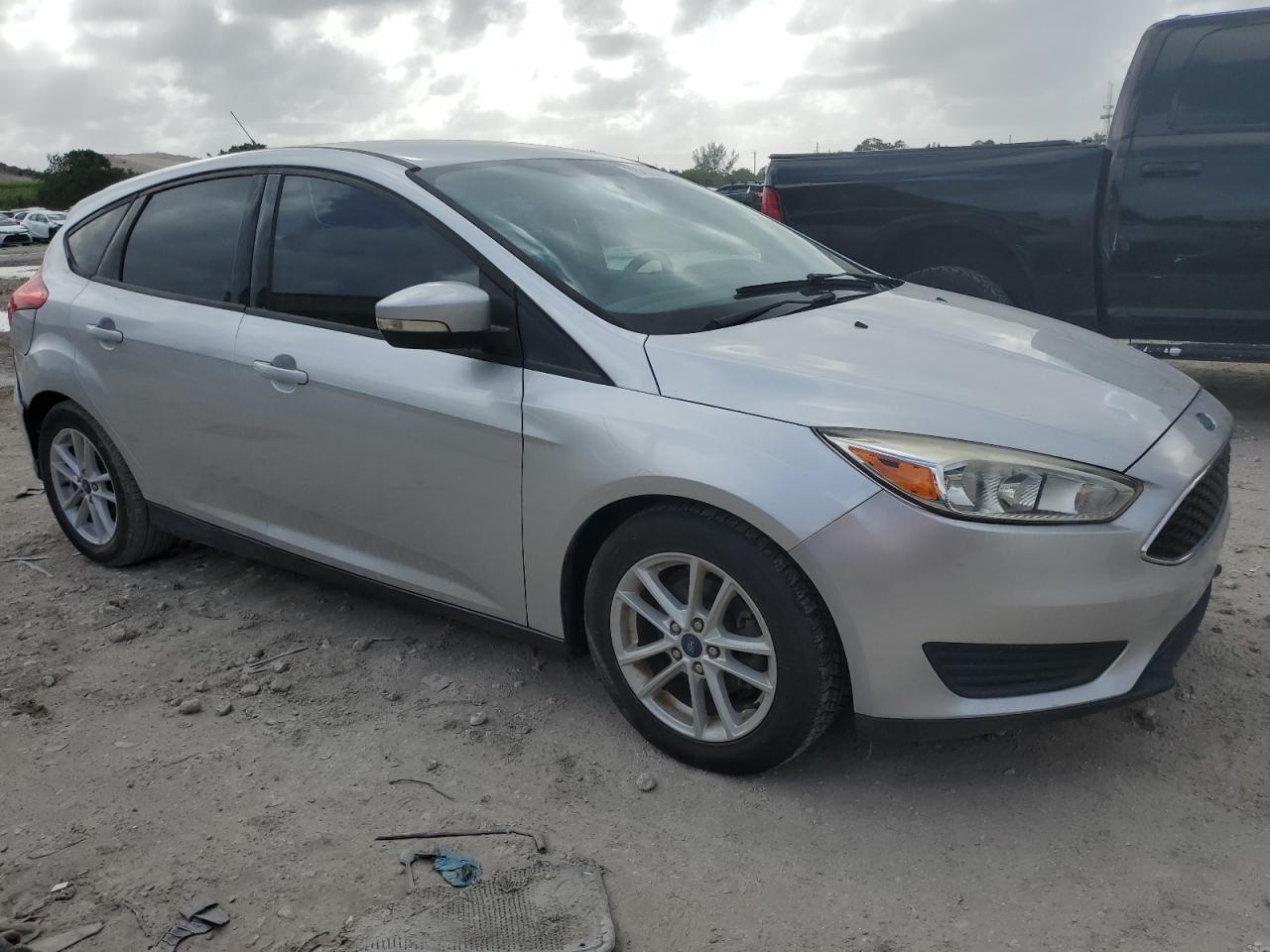 2017 Ford Focus - Image 4