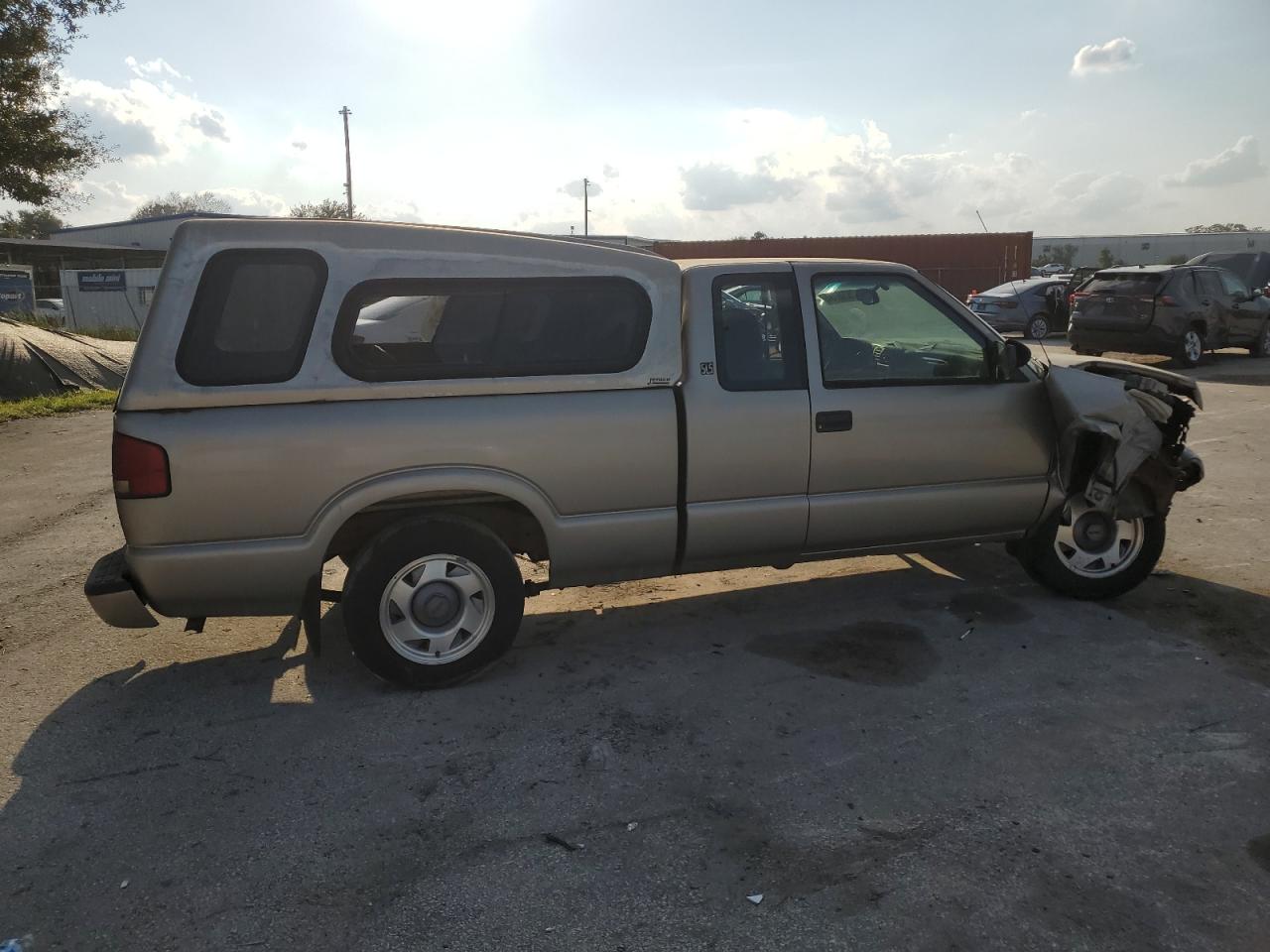 2001 GMC Sonoma - Image 3