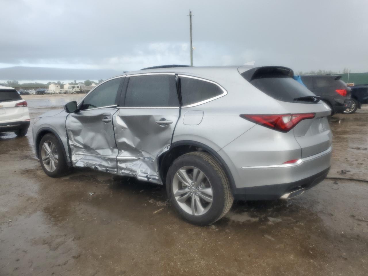 2024 Acura MDX - Image 2