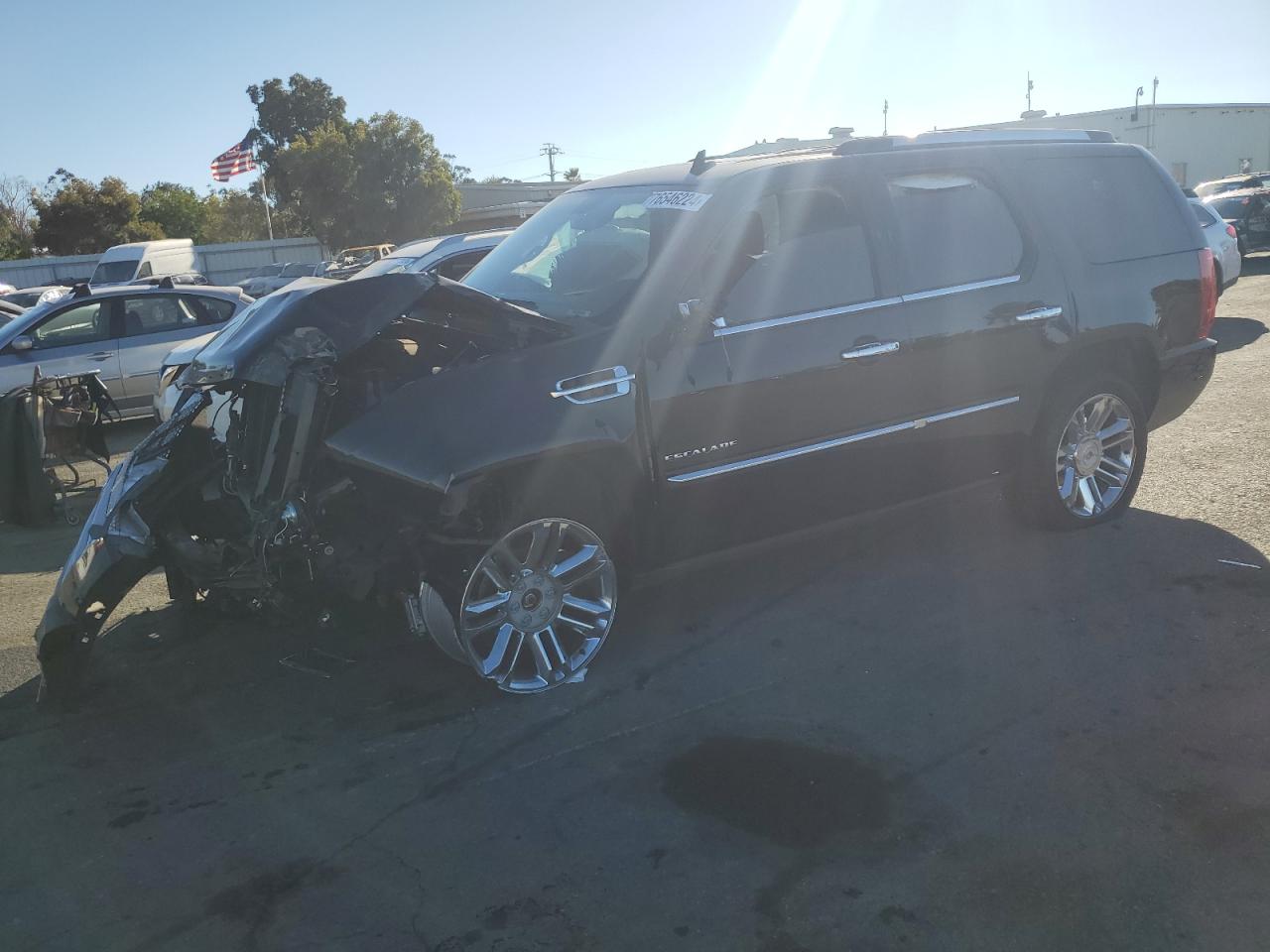 VIN 1GYS4DEF0ER249218 2014 CADILLAC ESCALADE no.1