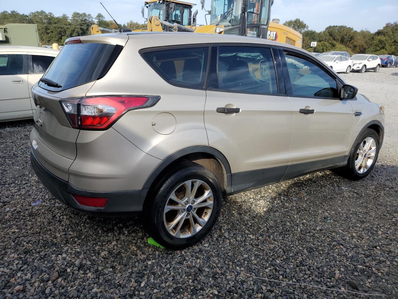 VIN 1FMCU0F74HUA88282 2017 FORD ESCAPE no.3