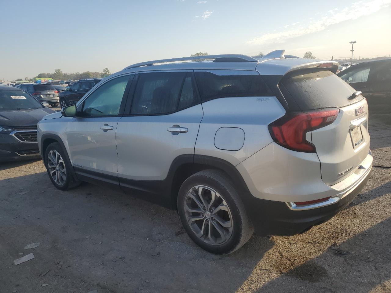 2020 GMC Terrain - Image 2