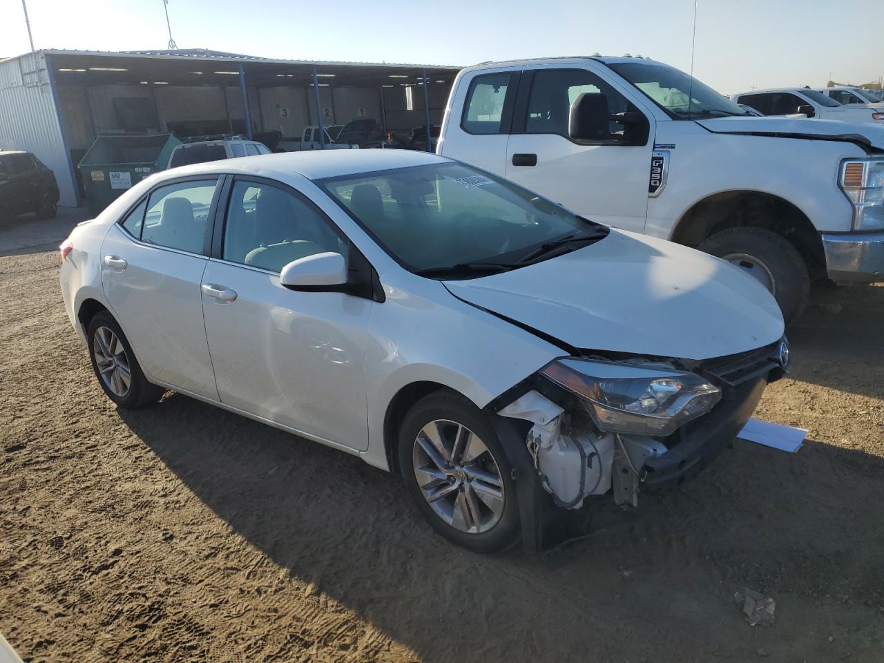 VIN 5YFBPRHE4FP267729 2015 TOYOTA COROLLA no.4