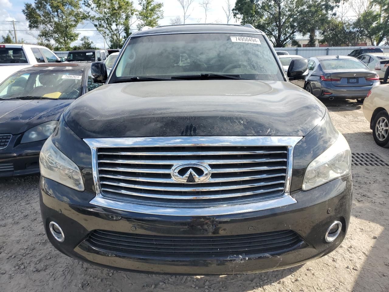 2014 Infiniti QX80 - Image 5