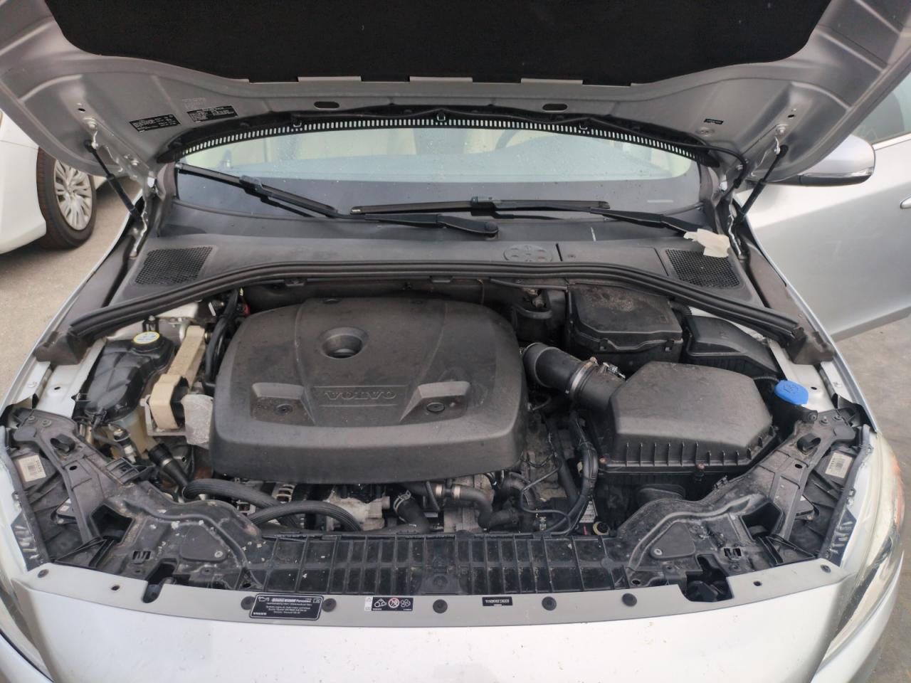 YV140MFM5F2360939 2015 Volvo S60 Platinum