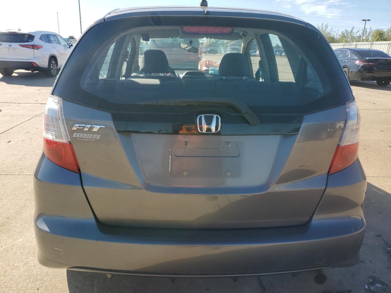 JHMGE8H3XCC025700 2012 Honda Fit