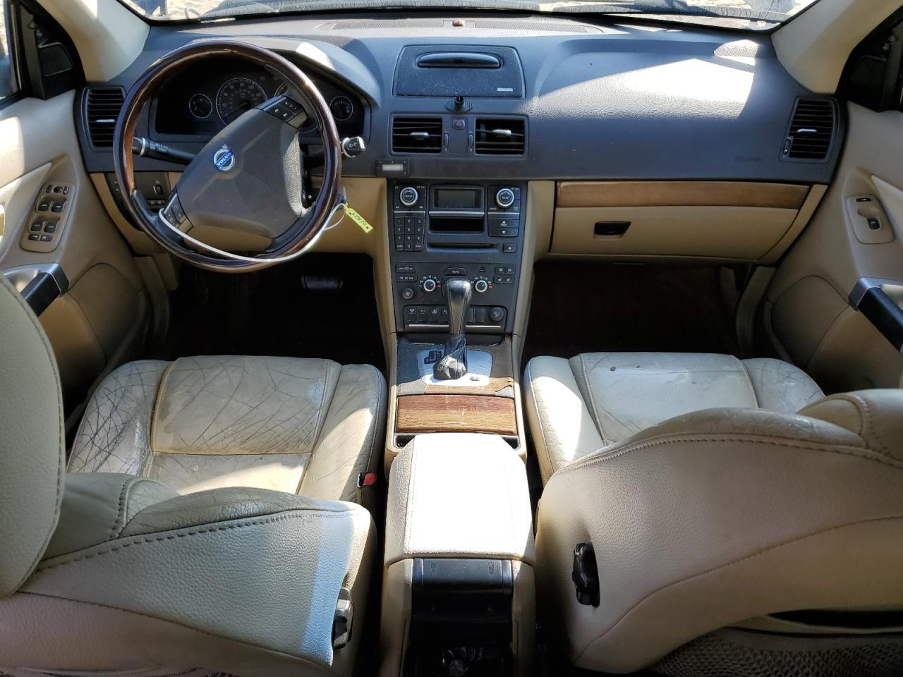 2010 Volvo XC90 - Image 8